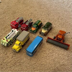 Disney Cars Movie Diecast Plastic Lot Large Size Cars *Rare*